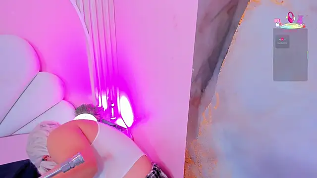 hinata dolly online show from November 7, 10:59 am