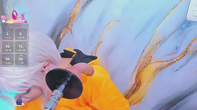 hinata dolly online show from December 21, 8:32 am