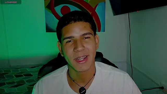 Snapshot of juanacock_1 chatting on April 9, 2:44 am juanacock 1 online show from April 9, 2:44 am