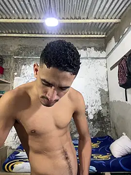 Snapshot of ikaro21 chatting on February 21, 5:41 am ikaro21 online show from February 21, 5:41 am