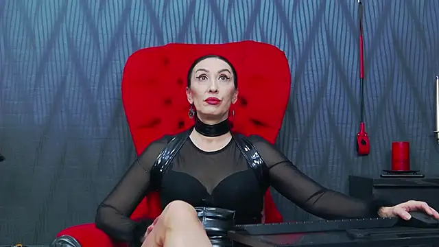 MistressDora online show from January 14, 7:03 am