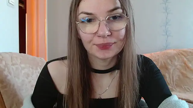 LooveELLYx online show from March 21, 7:55 am