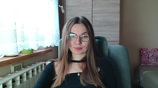 LooveELLYx online show from December 2, 7:36 am