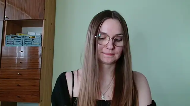 LooveELLYx online show from February 4, 2:34 pm