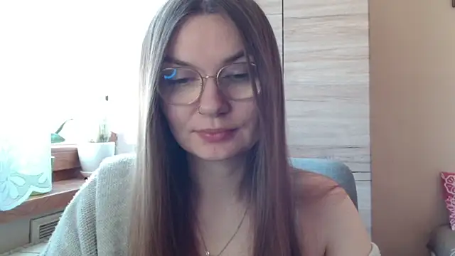 LooveELLYx online show from March 13, 7:26 am