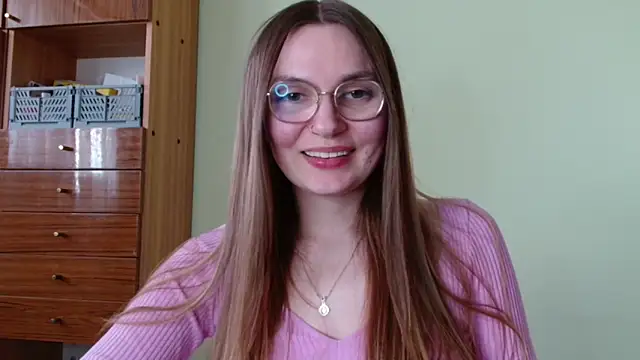 LooveELLYx online show from March 23, 2:32 pm