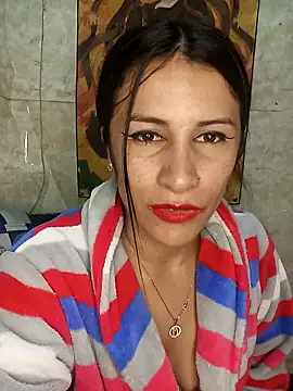 karinnahotdirty online show from September 10, 1:05 am