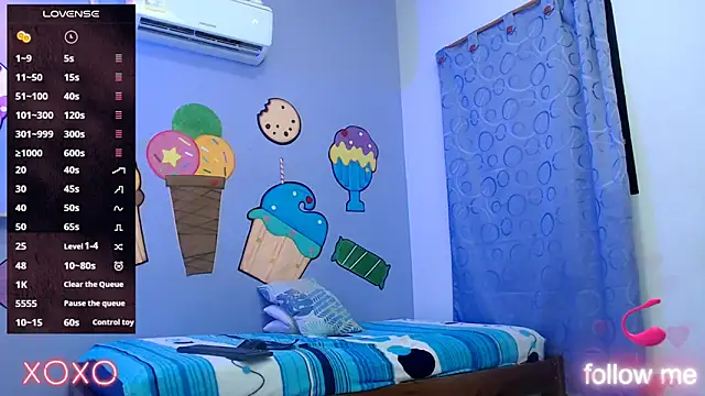 Snapshot of skinnykalitzo18 chatting on February 21, 2:18 pm skinnykalitzo18 online show from February 21, 2:18 pm