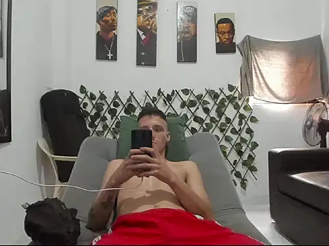 Latins Boss online show from April 16, 10:23 pm