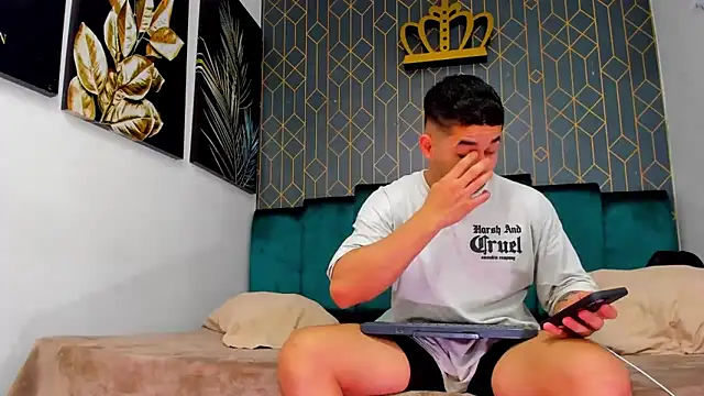 king falconer online show from October 9, 12:52 am