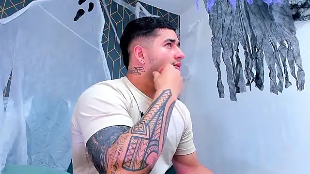 king falconer online show from October 23, 3:39 am