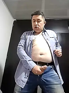Snapshot of BigCristh79 chatting on September 23, 8:34 pm BigCristh79 online show from September 23, 8:34 pm
