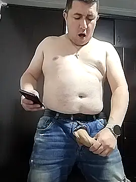 Snapshot of BigCristh79 chatting on October 21, 6:19 pm BigCristh79 online show from October 21, 6:19 pm
