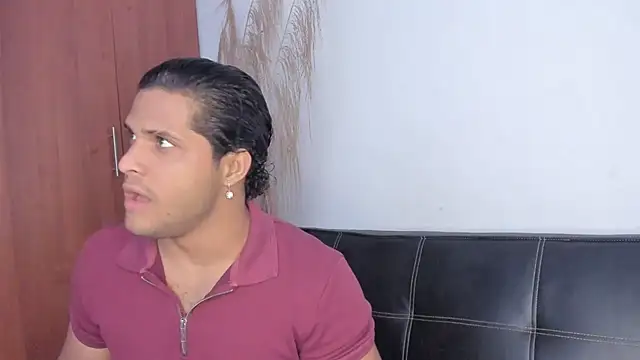 Evansdark1 online show from December 13, 9:42 pm