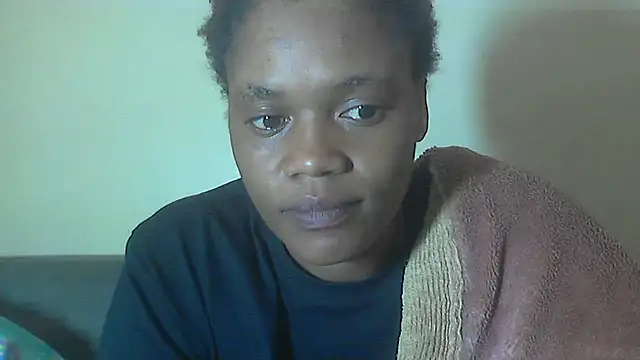 sexythae32 online show from December 16, 6:51 am