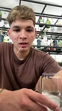 RobinLenoxx online show from December 3, 9:02 pm