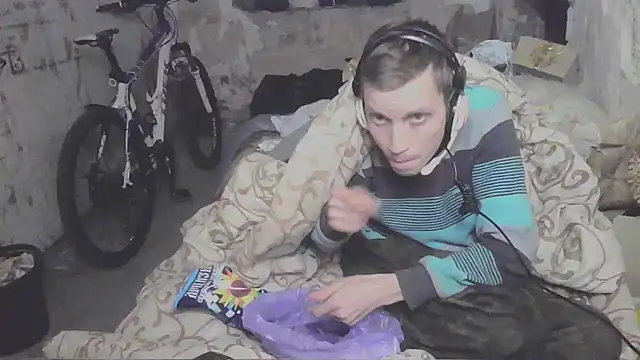 makarov1993 online show from October 17, 8:22 pm