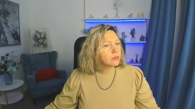 NinaStarle online show from April 17, 4:04 am