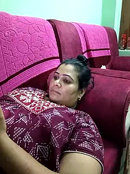 Snapshot of tamilaruvi chatting on April 20, 8:43 pm tamilaruvi online show from April 20, 8:43 pm