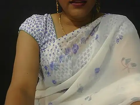 Snapshot of Priyanka_rao chatting on February 5, 4:55 pm Priyanka rao online show from February 5, 4:55 pm