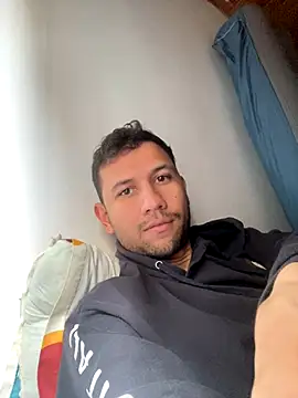 Michaell Spinelly online show from October 25, 2:24 pm