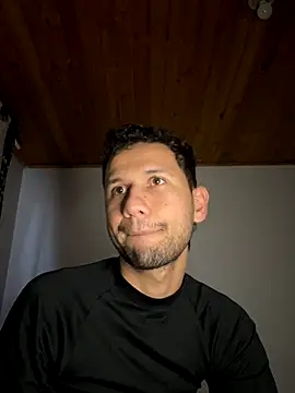 Michaell Spinelly online show from October 27, 7:40 pm