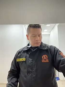 Manu0586 online show from November 10, 1:26 am