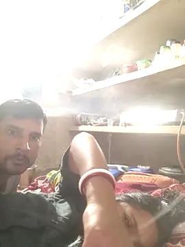 couple 71 online show from February 19, 6:37 pm