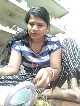 couple 71 online show from April 12, 2:33 pm