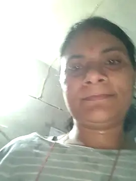 couple 71 online show from April 14, 1:39 pm