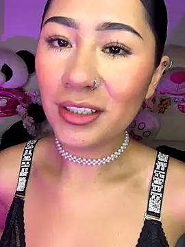 evelyn ch  online show from October 2, 10:44 am