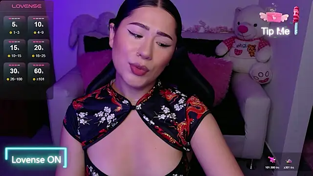 evelyn ch  online show from November 15, 10:56 am