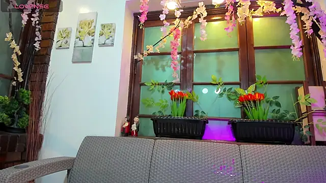 Snapshot of samara_selene chatting on June 20, 3:31 am samara selene online show from June 20, 3:31 am