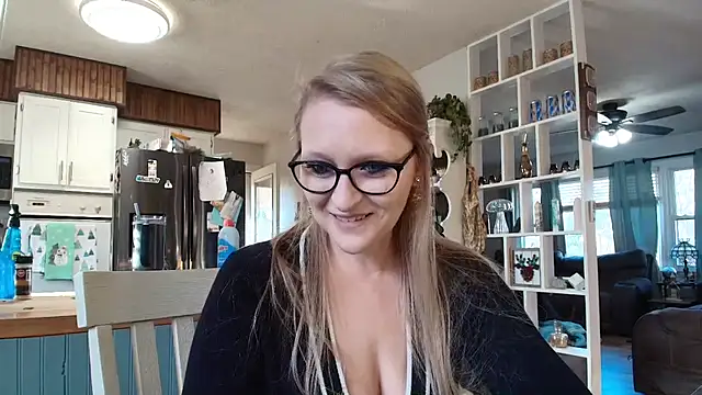 Snapshot of Thesquirtnqueen chatting on November 19, 1:44 pm Thesquirtnqueen online show from November 19, 1:44 pm