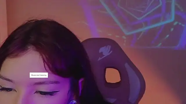 Snapshot of Moonlightt_21 chatting on February 14, 9:22 pm Moonlightt 21 online show from February 14, 9:22 pm