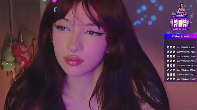 Snapshot of Moonlightt_21 chatting on March 8, 12:52 am Moonlightt 21 online show from March 8, 12:52 am