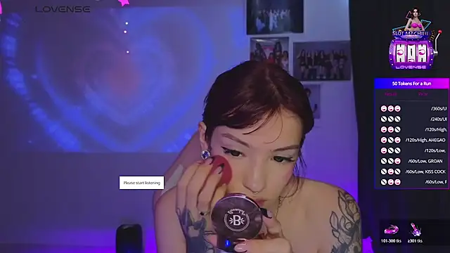 Snapshot of Moonlightt_21 chatting on March 15, 8:15 pm Moonlightt 21 online show from March 15, 8:15 pm