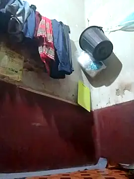 CatchingBouquet online show from September 30, 1:49 pm