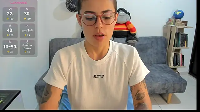 natt op online show from October 6, 12:08 am