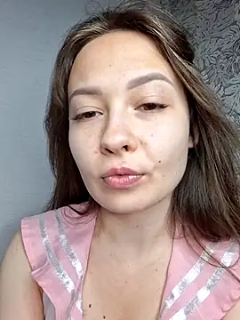 Snapshot of Olivia_OliV chatting on June 10, 1:17 am Olivia OliV online show from June 10, 1:17 am