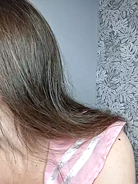 Snapshot of Olivia_OliV chatting on June 19, 12:59 am Olivia OliV online show from June 19, 12:59 am