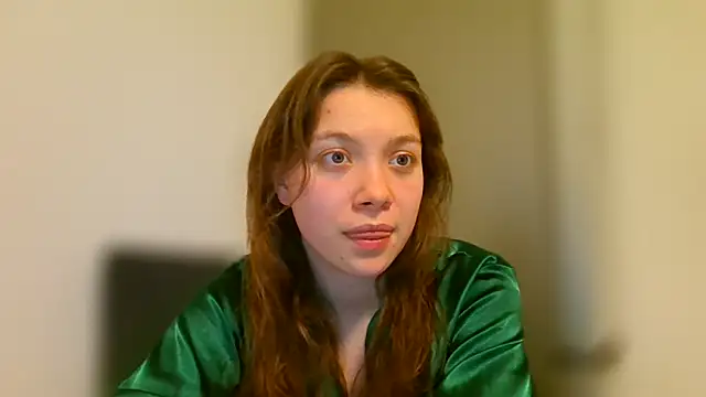 Snapshot of WonderAngela chatting on February 8, 8:45 pm WonderAngela online show from February 8, 8:45 pm