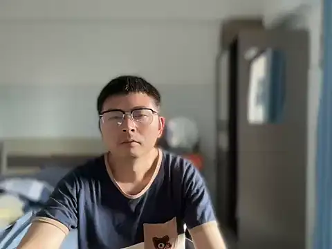 Snapshot of hardysuning chatting on November 1, 7:32 am hardysuning online show from November 1, 7:32 am