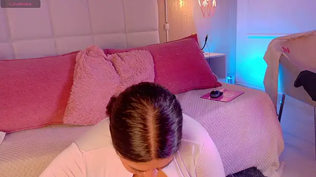 Snapshot of Leah_Bensson chatting on October 10, 3:55 pm Leah Bensson online show from October 10, 3:55 pm