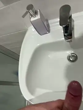 geraldoo007 online show from March 16, 7:07 pm