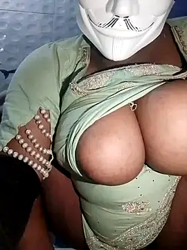 Dassing strip couple online show from September 22, 9:06 pm