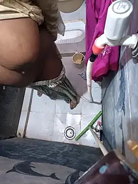 Dassing strip couple online show from September 30, 9:03 am