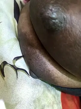 Dassing strip couple online show from February 6, 7:34 am