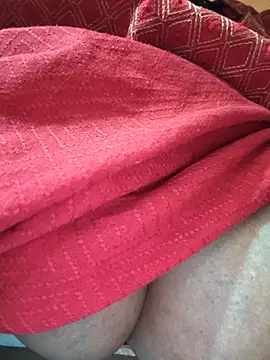 Dassing strip couple online show from April 19, 8:24 am