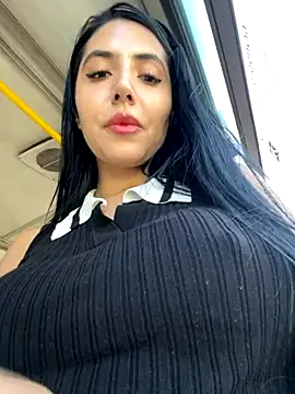 oh nina online show from September 25, 9:18 pm